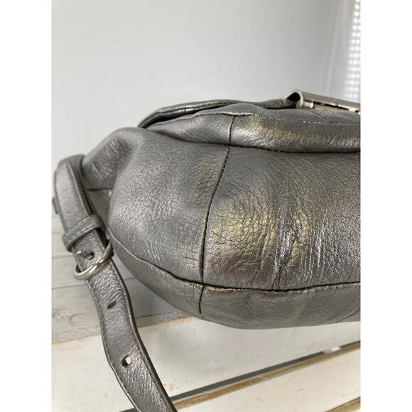 COACH 19303 MEDIUM SILVER METALIC LEATHER CROSSBODY BAG - Picture 8 of 16